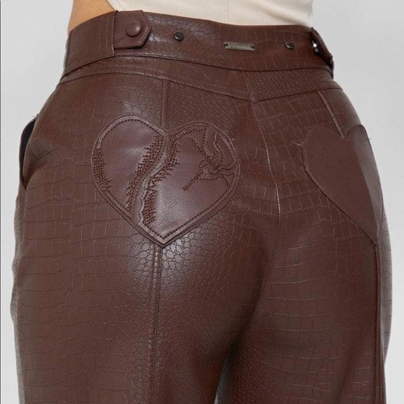 Maniere De Voir Pants - Maniere de voir heart pocket leather trousers